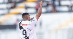 Ponte Preta, de Nelsinho Baptista, vence CRB. Veja as Notas!