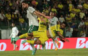 Guarani evoluiu, diz técnico após 6ª derrota na Série B