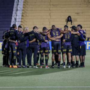 Volante João Vieira destaca entrega do Paysandu em empate com CRB