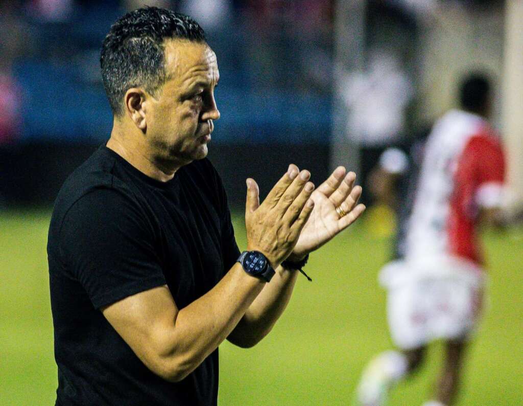 Série C: Técnico do Ferroviário-CE conquista segunda vitória consecutiva e encosta no G8