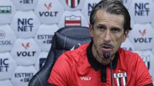 Técnico enaltece 4ª vitória, mas pede Botafogo-SP de pés no chão na Série B: 'Estamos crescendo'