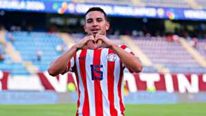 Cruzeiro anuncia acordo com o Cerro Porteño pela contratação de jovem volante Peralta