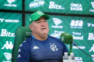 Pintado é apresentado e promete tirar Guarani da má fase na Série B: 'Eu acredito nessa camisa'