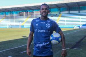 Série C: São José-RS anuncia a contratação de meia do Fluminense