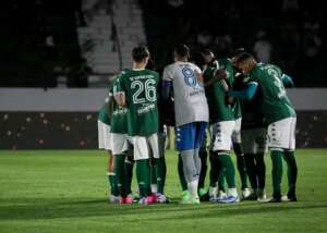 Dérbi 207: Guarani inicia preparação com suspensos e dúvida na lateral