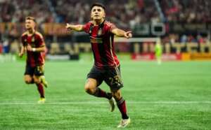 Botafogo avança por meia argentino que disputou Copa do Mundo em 2022