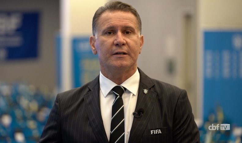 ‘VAR não é obrigado a mostrar todos os ângulos’: presidente de arbitragem da CBF causa polêmica em CPI. Vídeo!