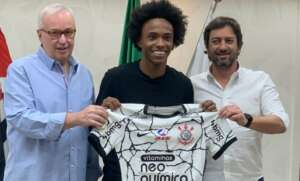 Willian relembra 2ª passagem caótica no Corinthians: 'Eu não sentia paz'