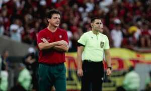 Diniz se emociona com saída do Fluminense: 'Casamento quase perfeito'