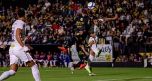 Novorizontino 3 x 1 Santos - Tigre encosta no G4 e aumenta crise no Peixe