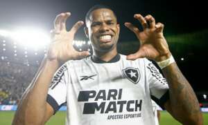 Seleção FI da 9ª rodada do Brasileirão com ataque artilheiro e técnico do 5 a 0