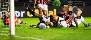 Vasco 4 x 1 São Paulo - Acabou o encanto de Zubeldia?