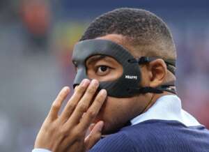 Tchouaméni diz que Mbappé está se acostumando com a máscara protetora do nariz