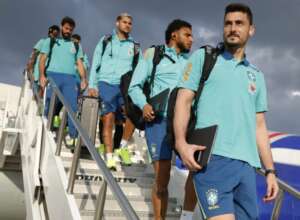 Seleção brasileira desembarca em Orlando para último amistoso antes da Copa América