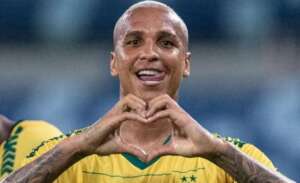Cuiabá reintegra Deyverson ao elenco para sequência do Brasileirão
