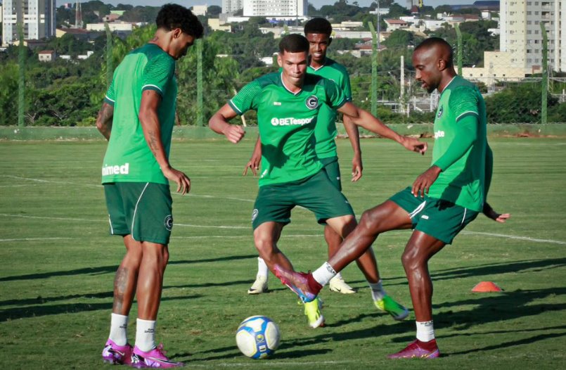 Goiás terá mudança na zaga para retormar a liderança na Série B