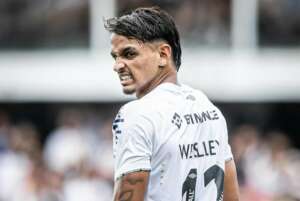 Atacante do Santos 'reclama' de viagem de 6h e causa incômodo