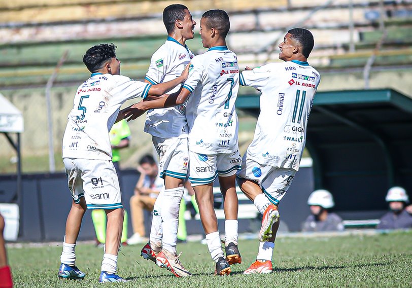 Sub-15 do União São João avança para próxima fase e Sub-20 pode garantir vaga na última rodada