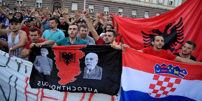 Servia ameaca deixar Eurocopa caso Croacia e Albania nao sejam punidas