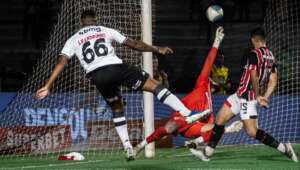 Zubeldía assume culpa por goleada e queda do São Paulo