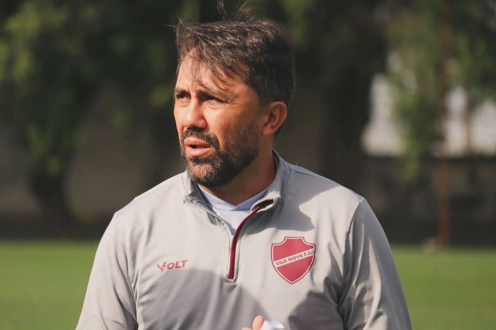 Vila Nova tenta vencer 1ª fora na Série B para continuar no G-4