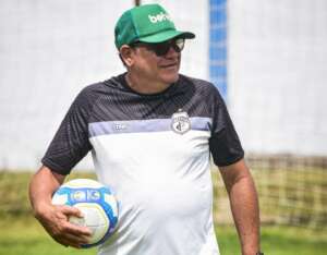 Série D: Ainda invicto, técnico do Treze-PB se irrita com atuação de árbitro