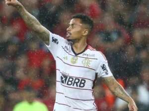 Allan tem lesão na coxa e desfalca o Flamengo por até um mês