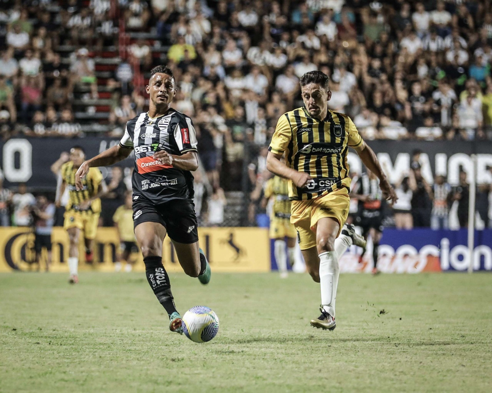 Athletic-MG 3 x 2 Volta Redonda-RJ – Guerreiro assume vice-liderança da Série C