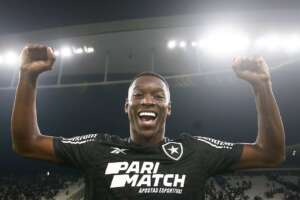 Série A: Destaque do Botafogo, atacante vive expectativa dos 200 jogos