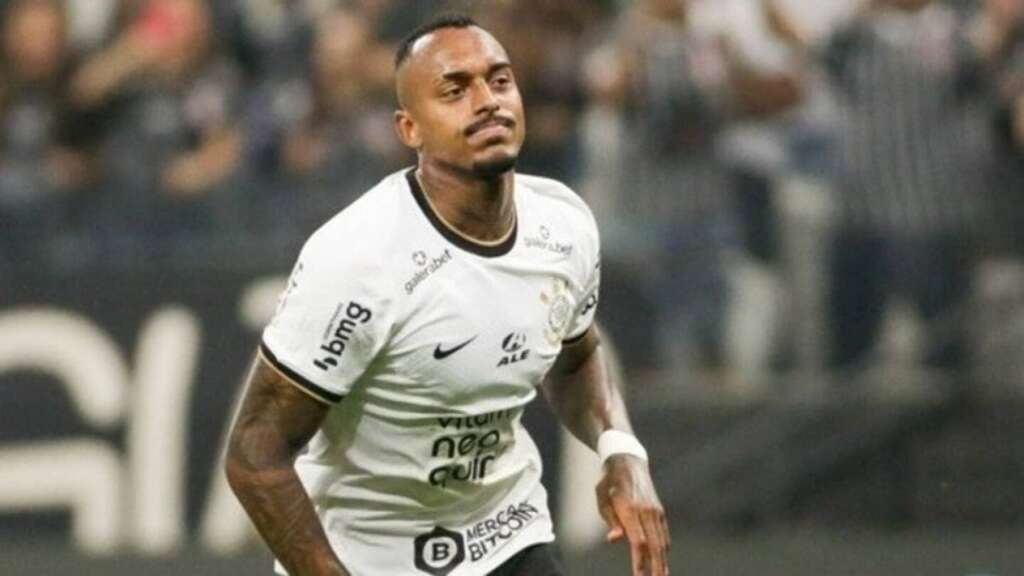 Corinthians anuncia a venda do zagueiro Raul Gustavo para o futebol da Hungria