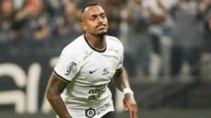 Corinthians anuncia a venda do zagueiro Raul Gustavo para o futebol da Hungria