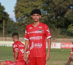 Série D: River-PI confirma a contratação do volante Vaqueiro