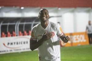 Tombense-MG 2 x 1 Caxias-RS - Gavião-Carcará voa de volta para o G8 da Série C