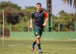 Série C: Náutico confirma contratação de lateral-direito