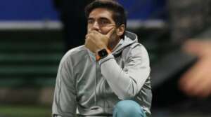 Palmeiras viaja com três desfalques para Criciúma e terá novidade no comando do time