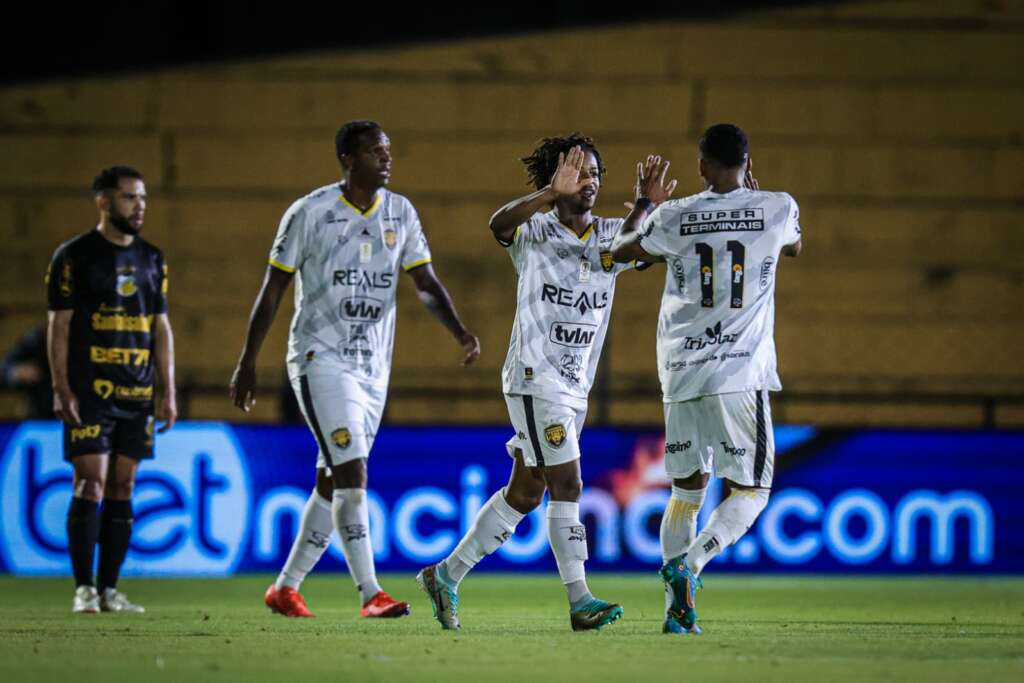 SÉRIE B : Guarani e Ituano se afundam em noite de empates
