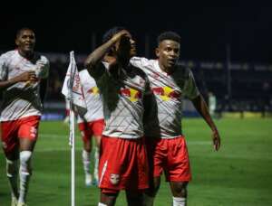 Red Bull Bragantino 2 x 1 Juventude - Com gol 'the flash' e golaço, Massa Bruta vence com um a menos