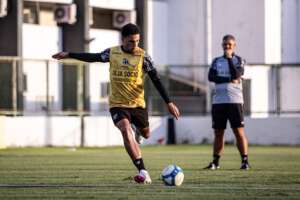 Série B: Ceará terá alteração tática contra o Sport