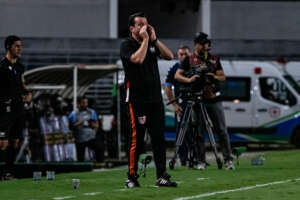 Treinador do CRB analisa janela de transferências: 