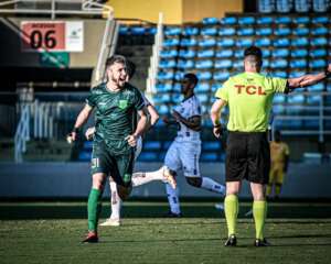 Floresta 2 x 1 Caxias - Verdão dorme fora da degola na Série C