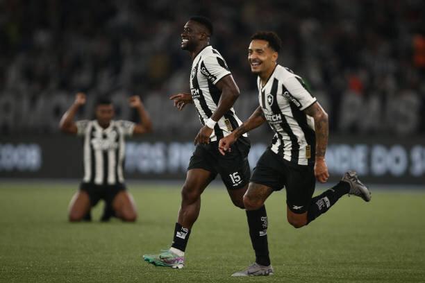 Grêmio x Botafogo - Tricolor Gaúcho e Fogão fazem duelo dos opostos no Espírito Santo