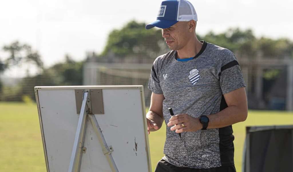 Série C: Técnico do CSA avalia chegada de últimos reforços