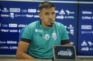 Série C: Zagueiro do CSA-AL retoma titularidade e declara exigência por 'simplicidade'