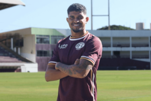 Série C: Ferroviária anuncia lateral-esquerdo para suprir carência na posição