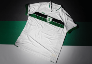 Série B: América-MG lança uniforme II em branco, com listra horizontal