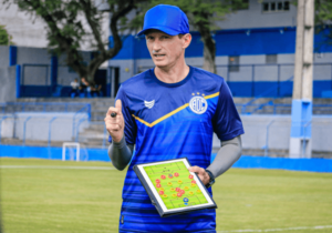 Série C: Dirigente do Confiança-SE fala sobre demissão de treinador: 