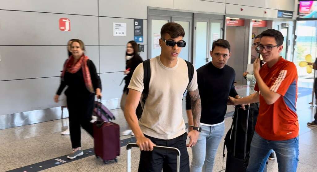 Kaio Jorge chega em Belo Horizonte para ser oficializado no Cruzeiro; ex-Grêmio é cotado