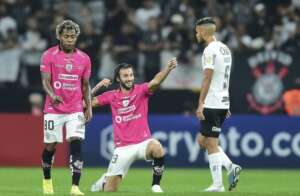 Cruzeiro desembolsa mais de R$ 13 milhões e anuncia atacante argentino