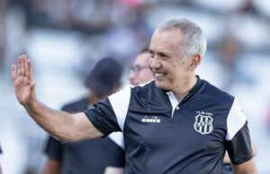 Nelsinho Baptista pode repetir escalação da Ponte Preta contra o América-MG