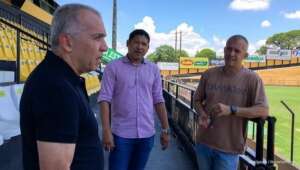 Eduardo Baptista revela sentimento especial em enfrentar o pai: 